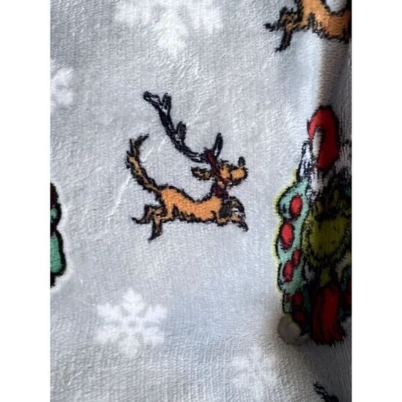 Dr. Seuss The Grinch And Max Dog Pet BED Super Soft Christmas 36 X 27 X 3” NEW - Picture 8 of 16